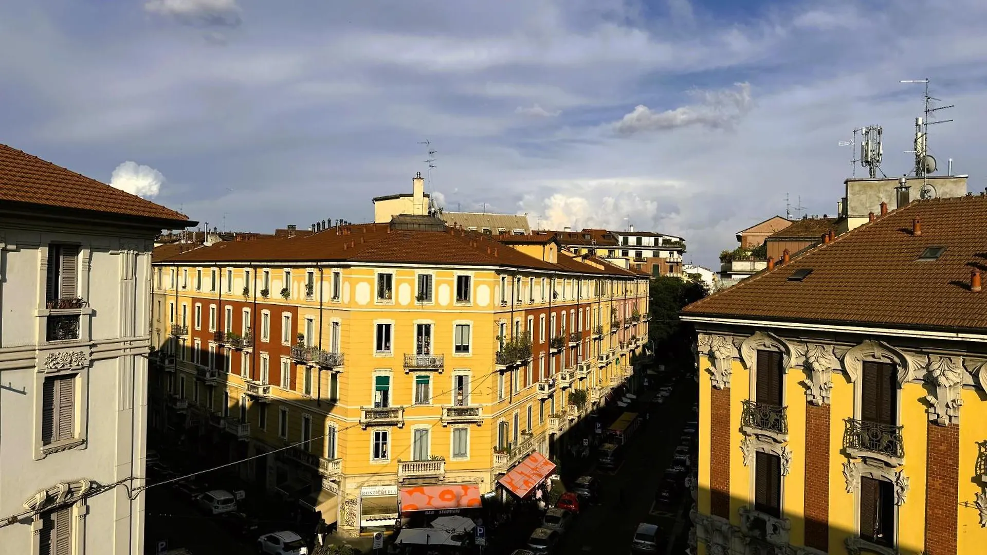 Apartment In Historic Building- Porta Venezia Милан