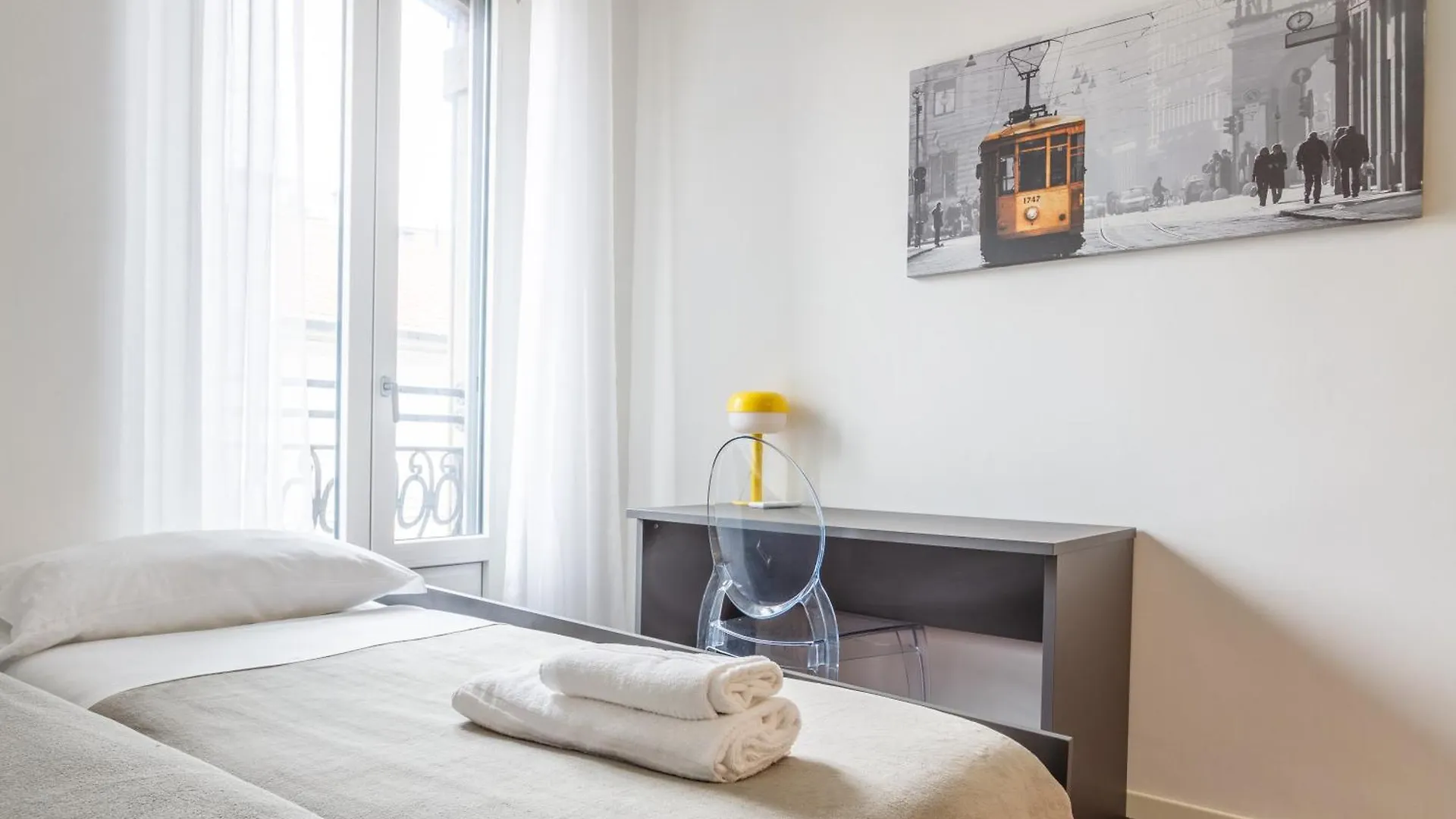 Apartment In Historic Building- Porta Venezia Милан Италия