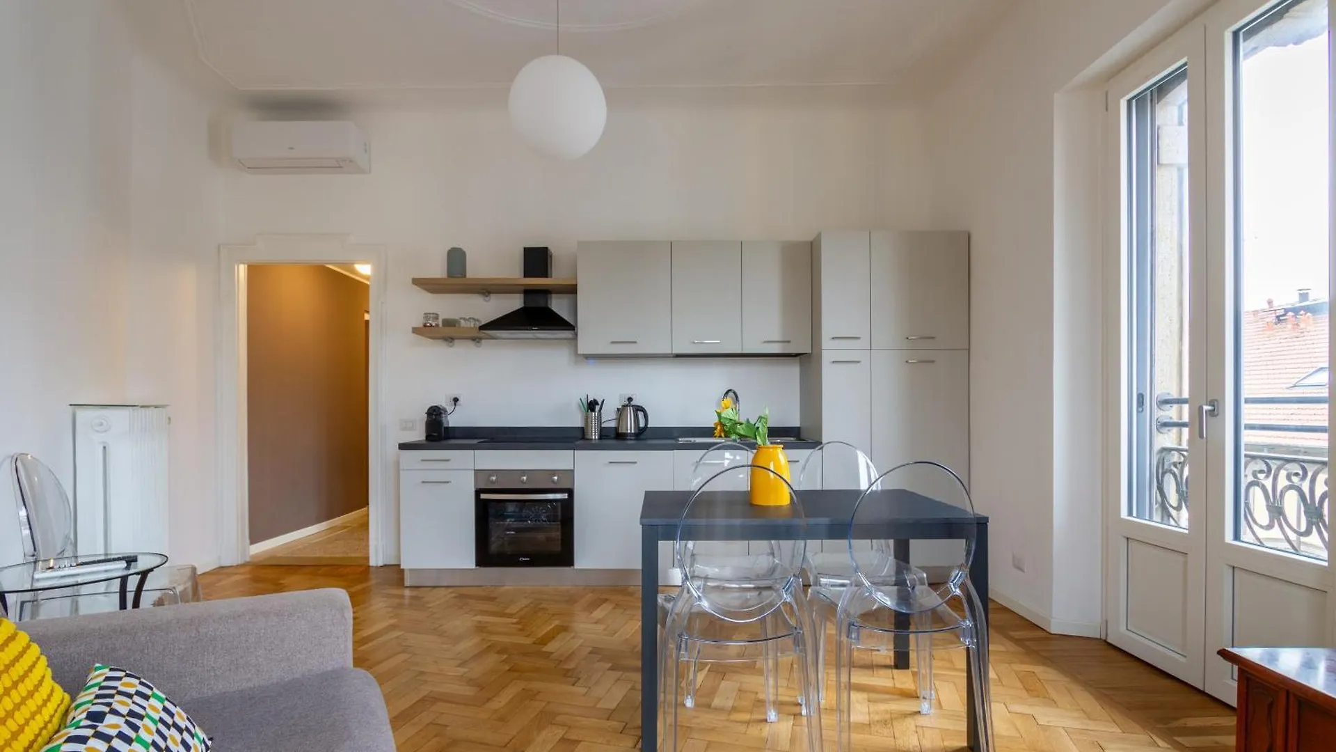 Apartment In Historic Building- Porta Venezia Милан