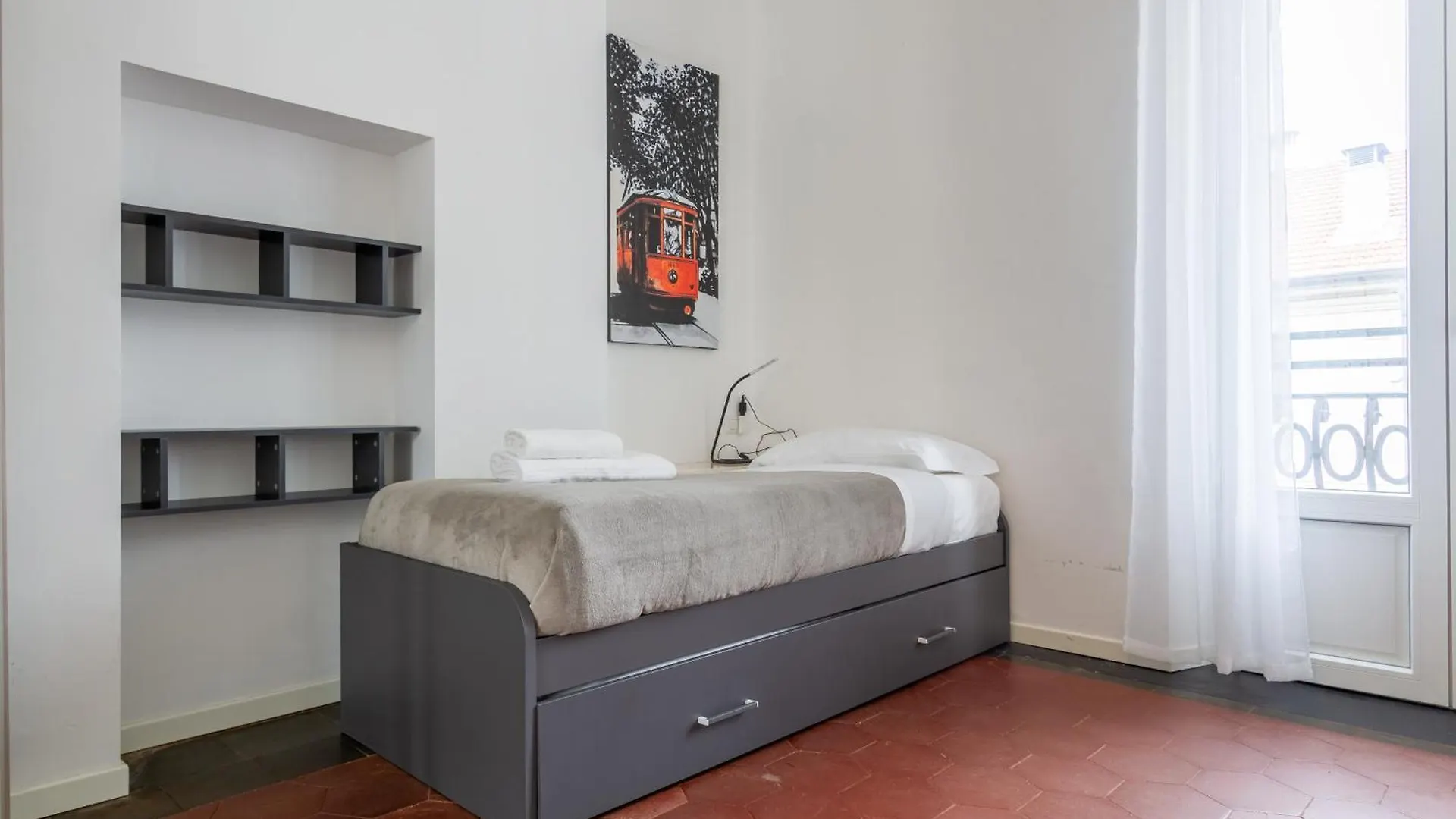 Apartment In Historic Building- Porta Venezia Милан