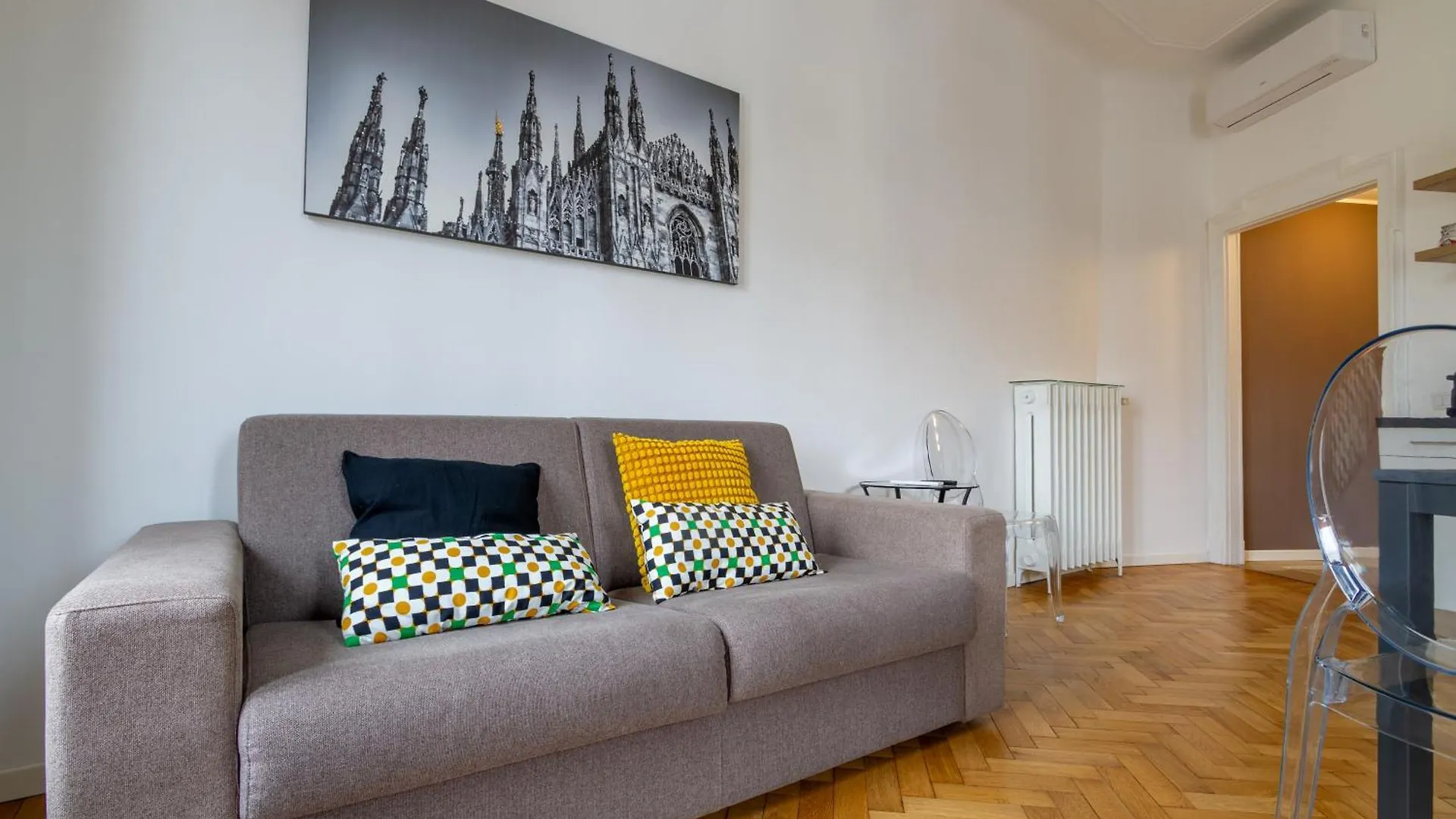 Apartment In Historic Building- Porta Venezia Милан