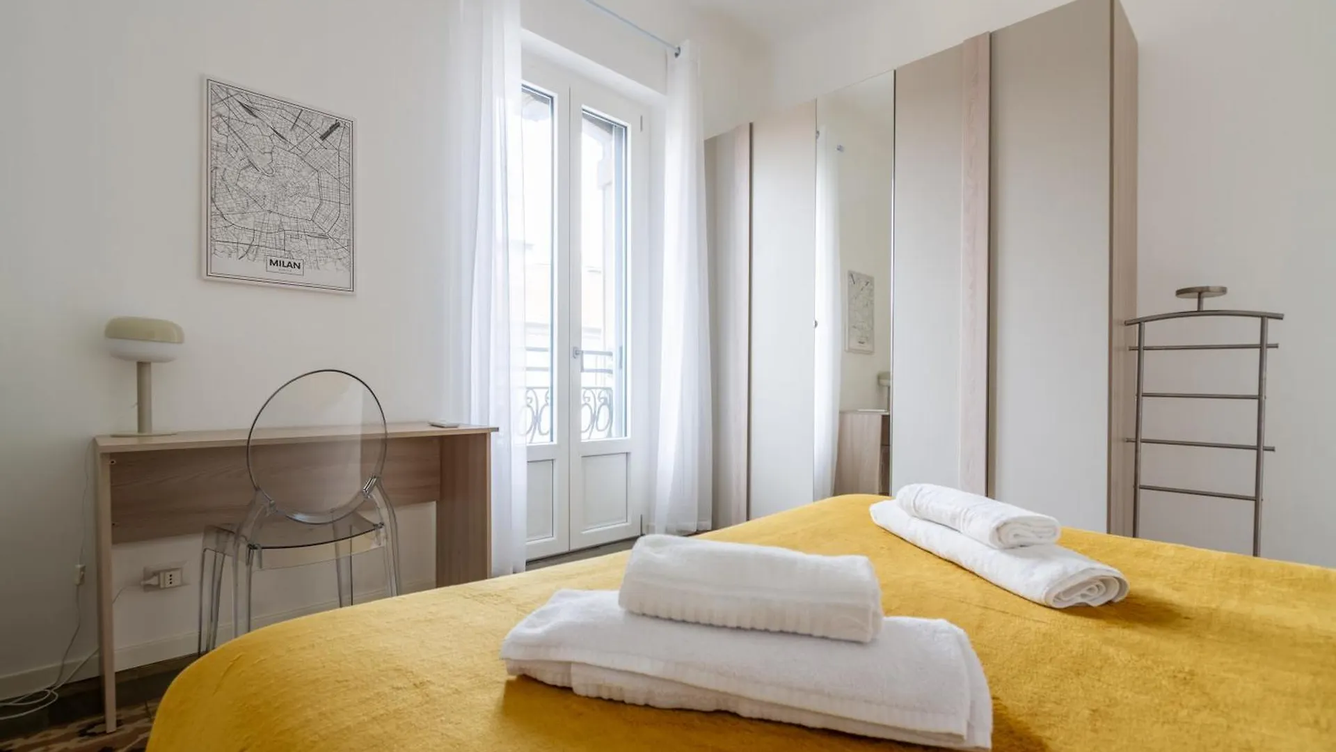 Apartment In Historic Building- Porta Venezia Милан