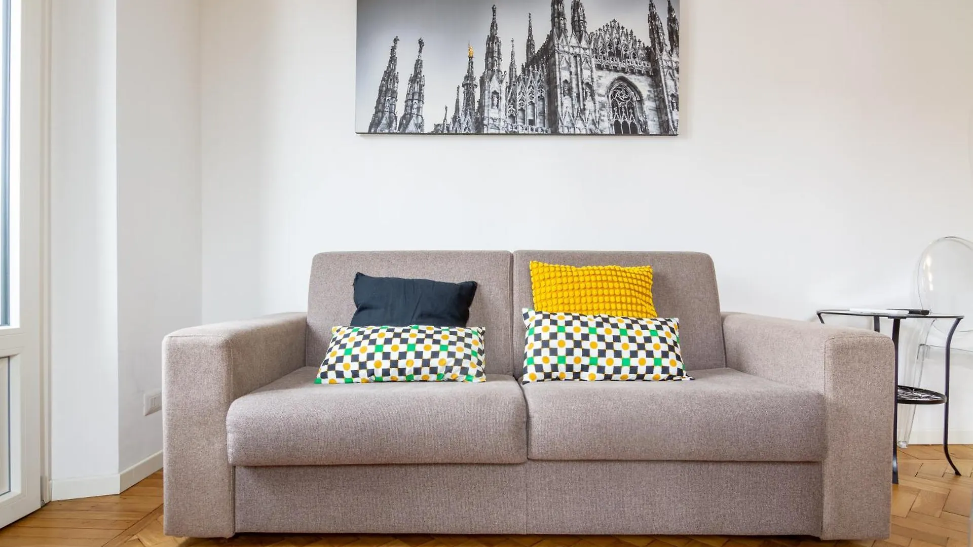 Apartment In Historic Building- Porta Venezia Милан