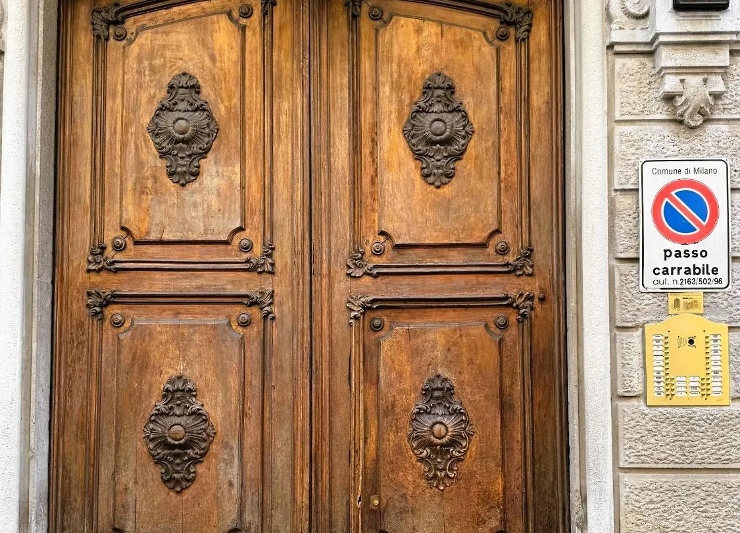 Apartment In Historic Building- Porta Venezia Милан